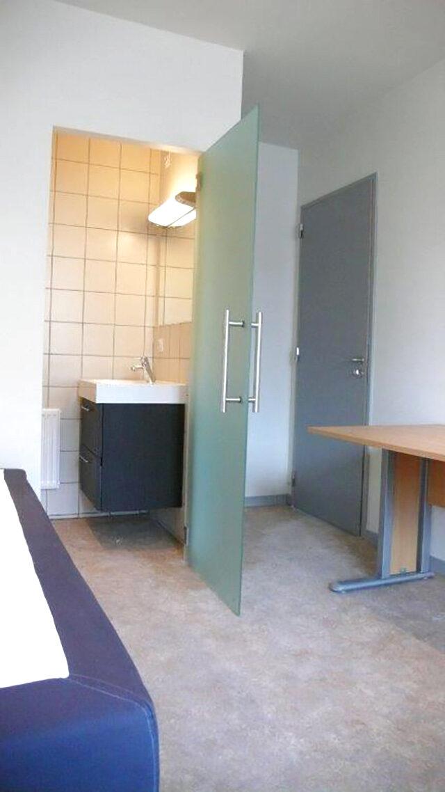 Kamer 8 — enkele kamer — 3/6